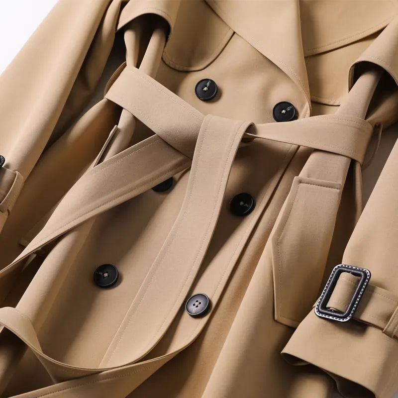 Regina | Elegant trench coat